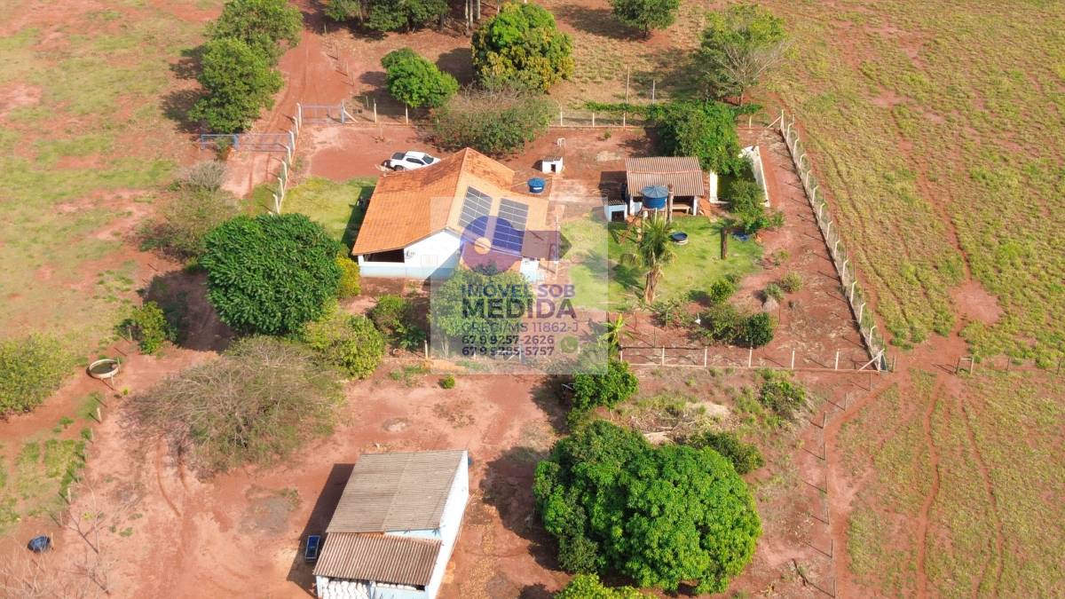 Chácara à venda em Sidrolândia, com 9,014ha, toda dividida, casa sede, excelente estrutura