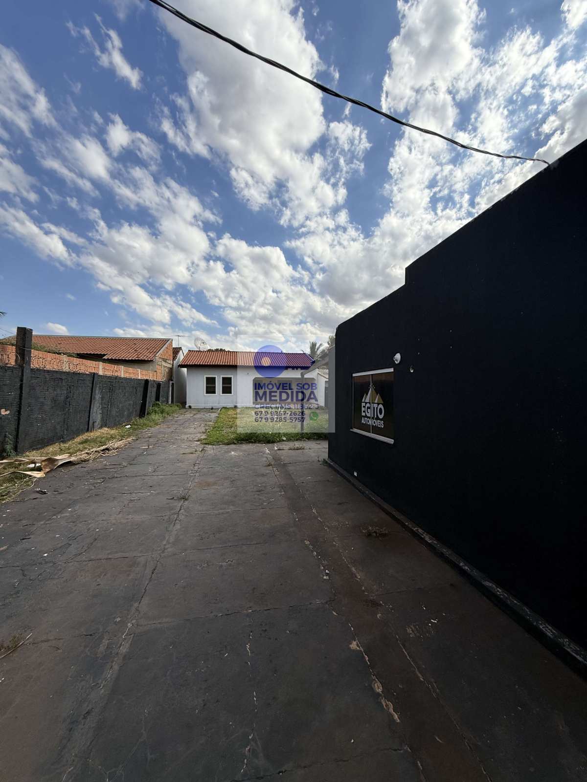 Casa à venda com 4 quartos - Monte Castelo,Campo Grande